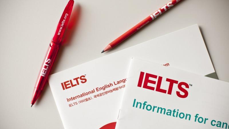Quá trình ôn luyện IELTS sẽ dễ dàng hơn nhiều nếu có tài liệu phù hợp