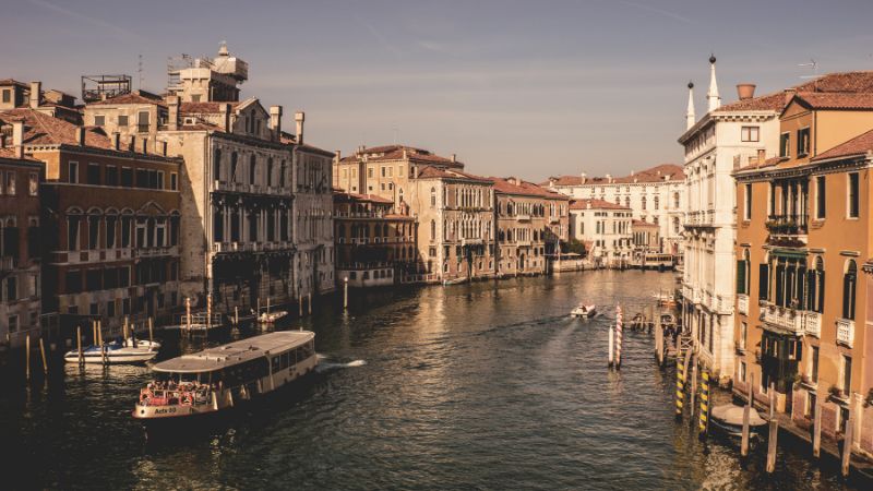 Describe a place - Venice
