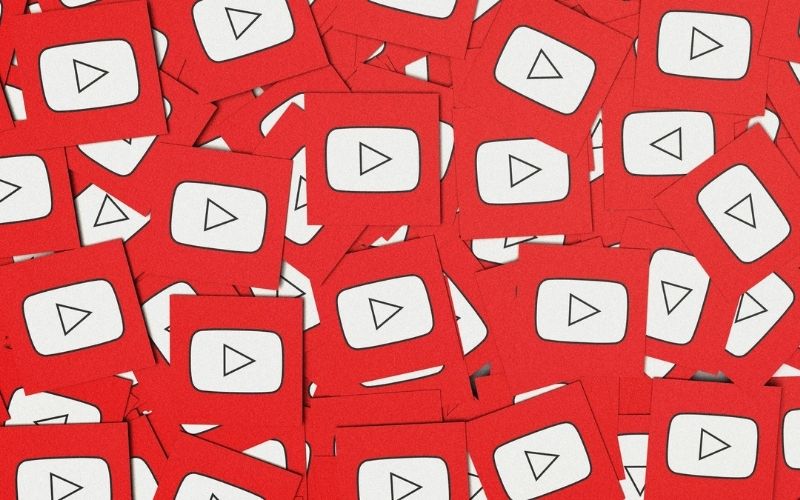 YouTube là nền tảng miễn phí với hàng triệu video giúp bạn luyện nghe hiệu quả